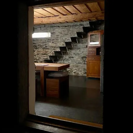 Maison Alphonse De Melie, Avec Cachet. Ferienhaus