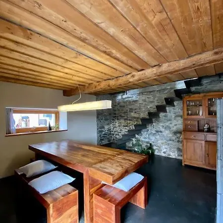 Maison Alphonse De Melie, Avec Cachet. Ferienhaus Conthey